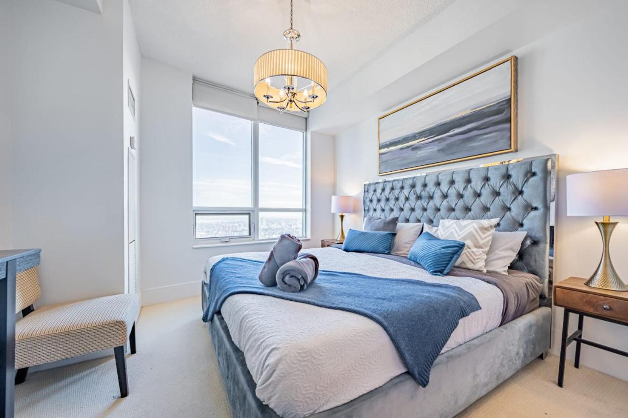 Luxury Apartments In Mississauga Eksteriør billede