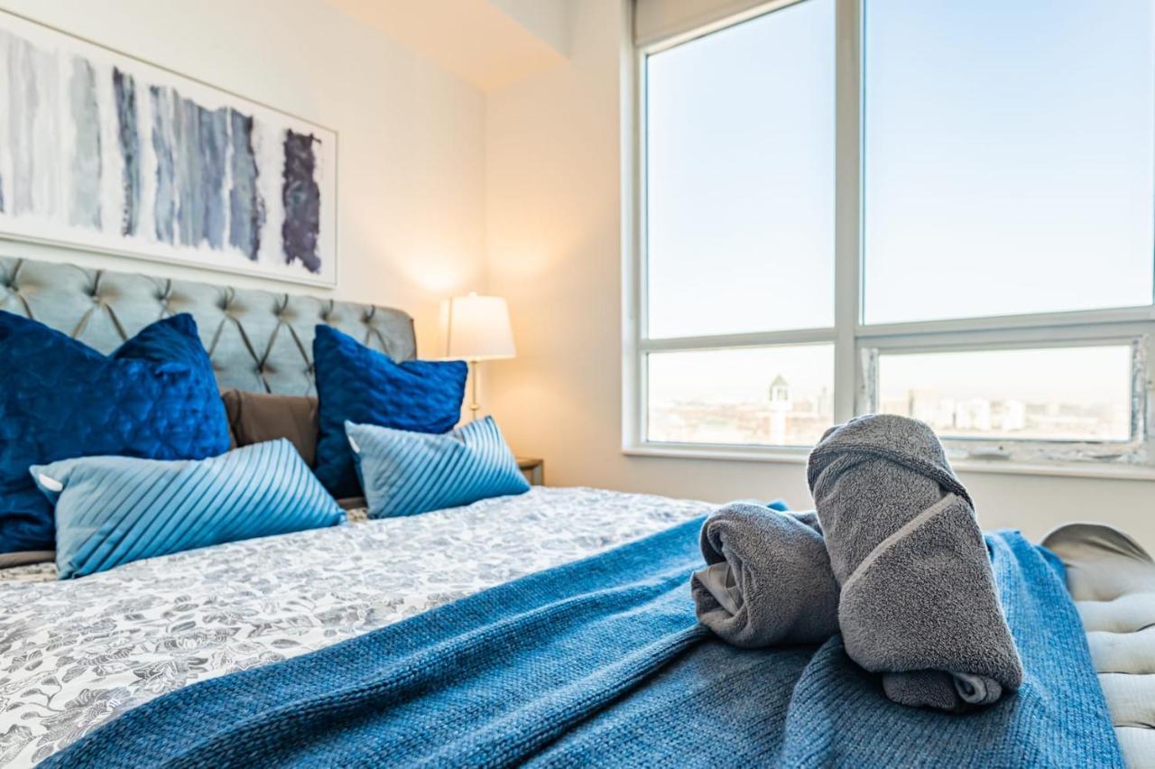 Luxury Apartments In Mississauga Eksteriør billede