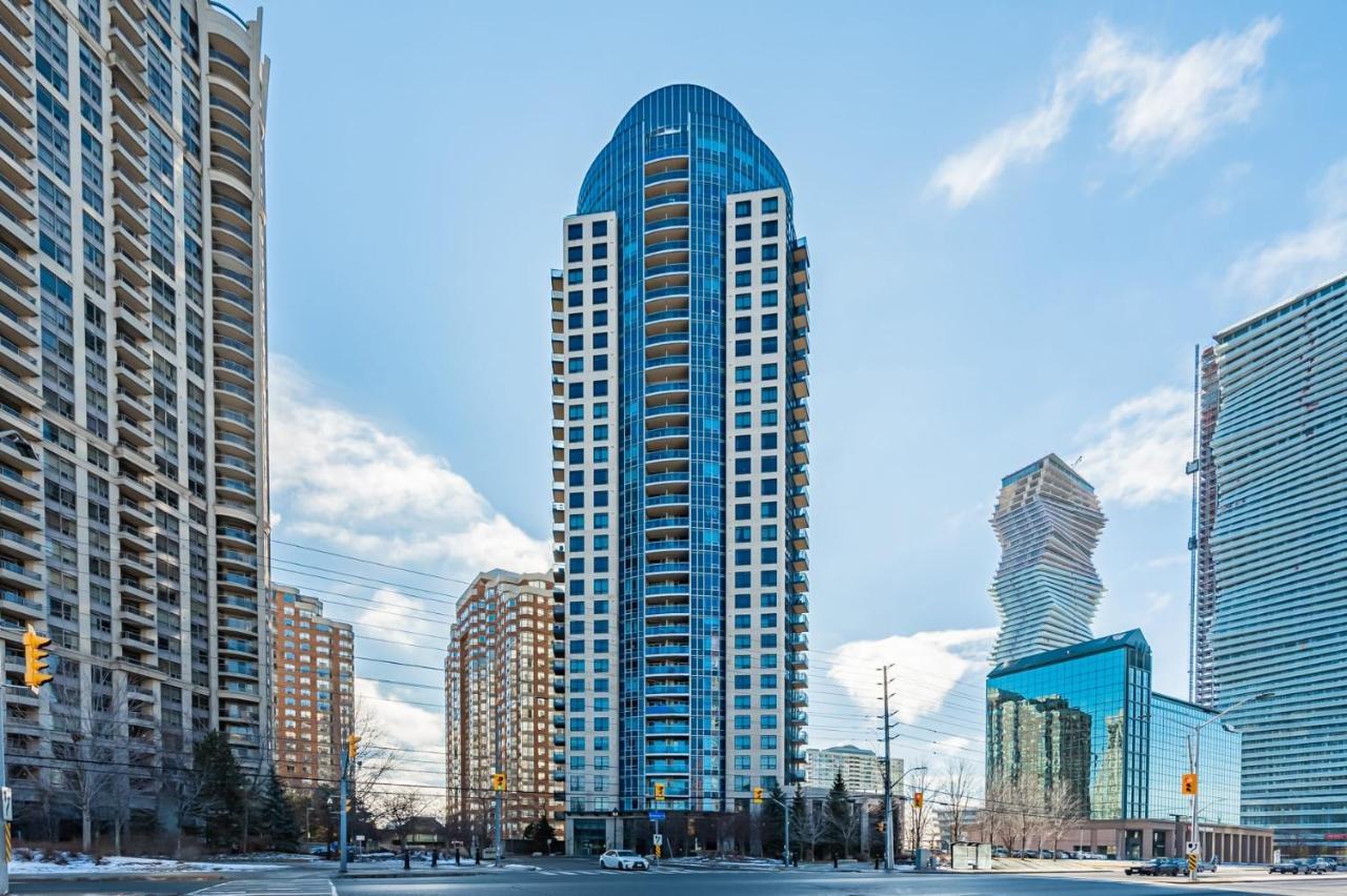 Luxury Apartments In Mississauga Eksteriør billede