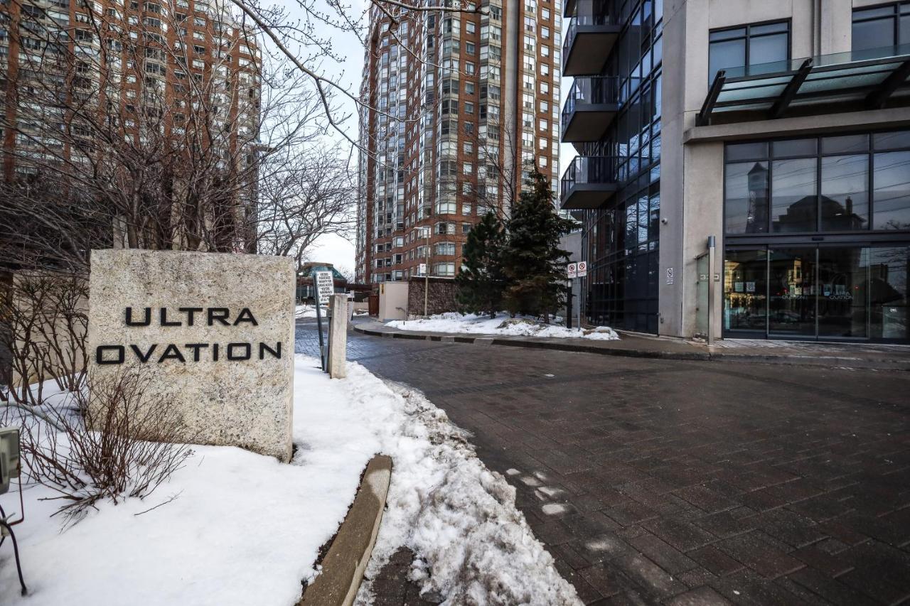Luxury Apartments In Mississauga Eksteriør billede